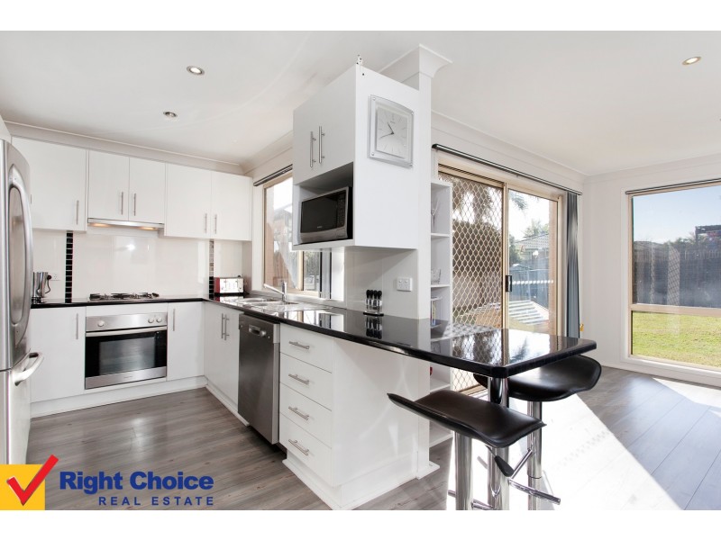 7 Robb Street, Albion Park NSW 2527