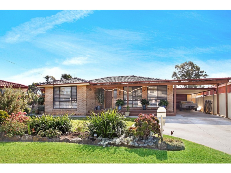 4 Gould Place, Lake Illawarra NSW 2528