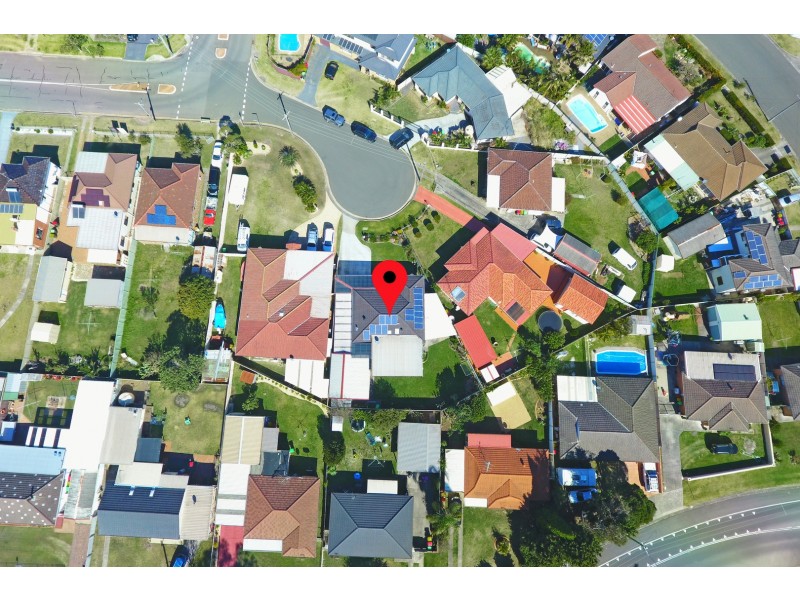 4 Gould Place, Lake Illawarra NSW 2528