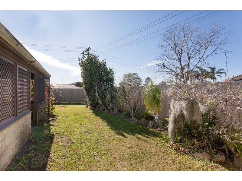 2 Moras Place, Lake Illawarra NSW 2528