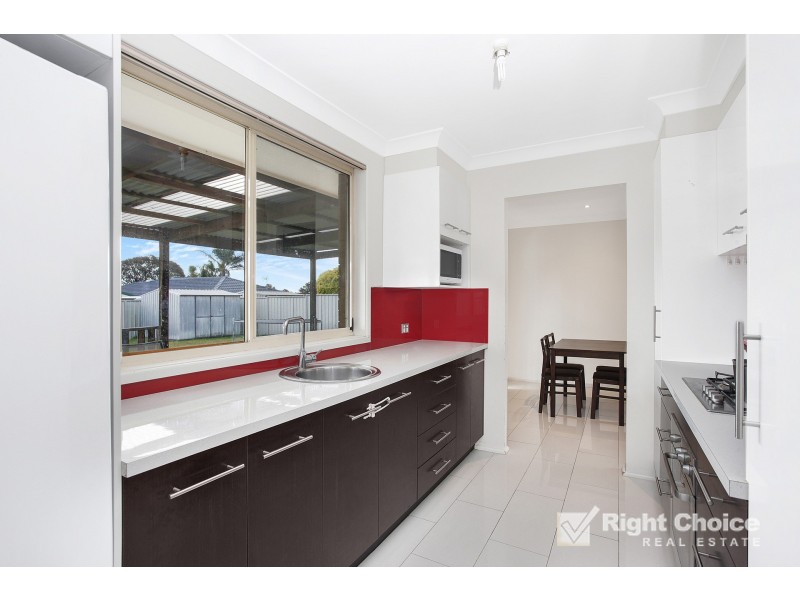 9 Honeysuckle Place, Albion Park Rail NSW 2527