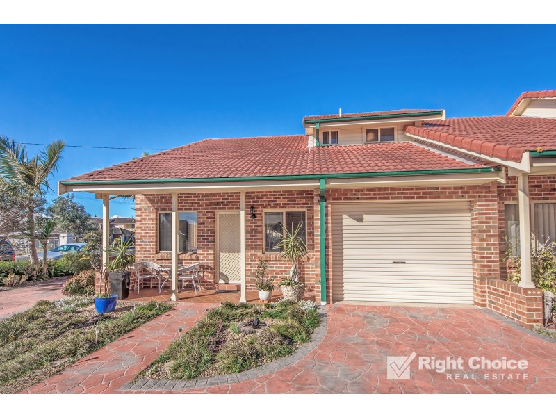 1/55 Pur Pur Avenue, Lake Illawarra NSW 2528