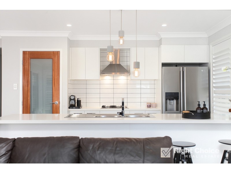 49 Brushgrove Circuit, Calderwood NSW 2527