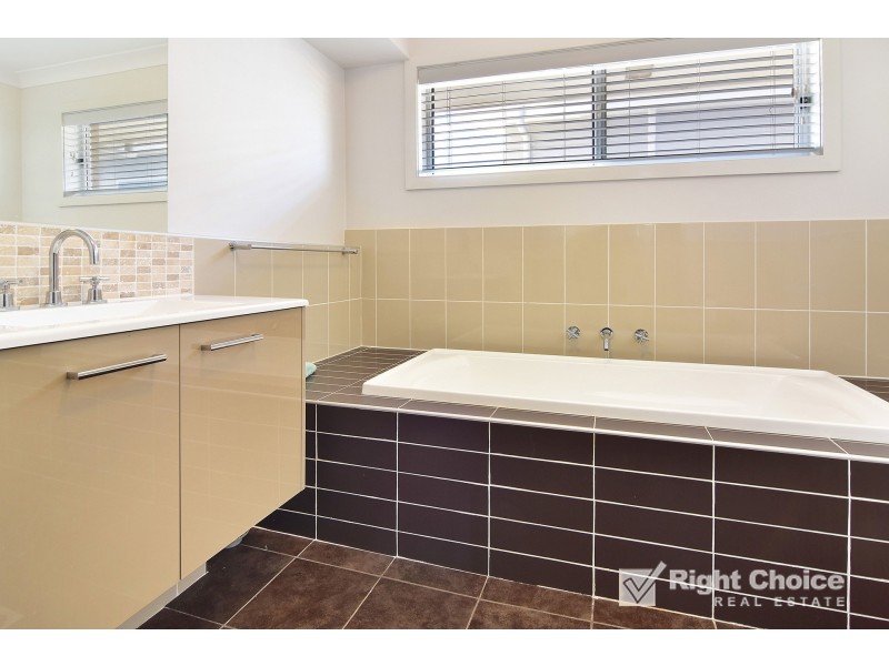 18 Muirfield Avenue, Shell Cove NSW 2529