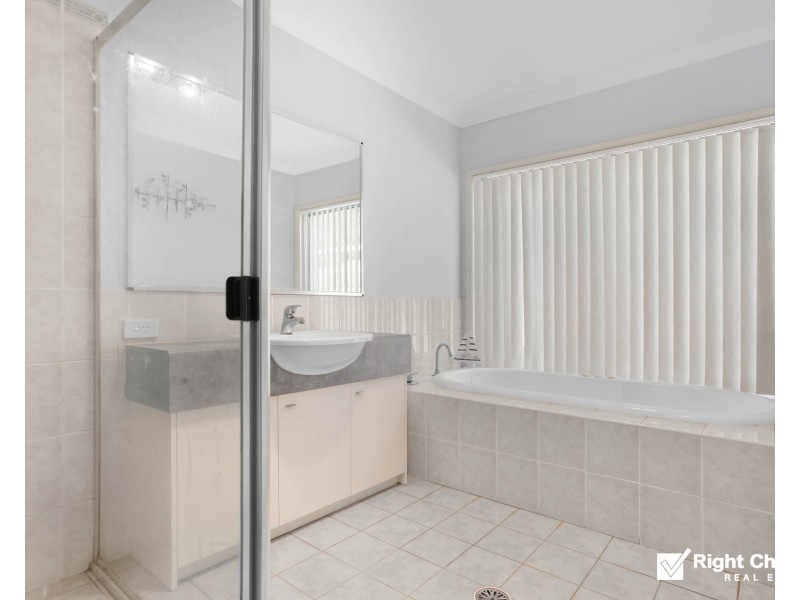8 Ashton Close, Albion Park NSW 2527