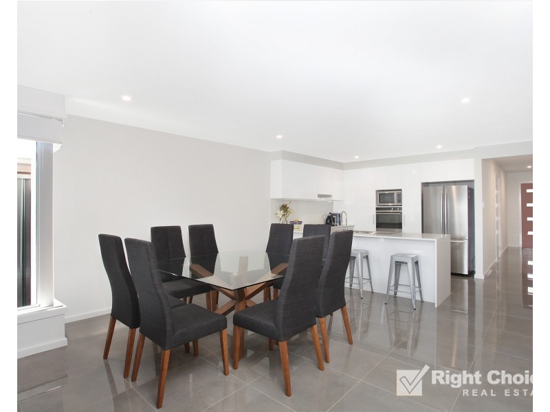 17 Bartlett Crescent, Calderwood NSW 2527