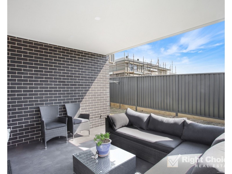 17 Bartlett Crescent, Calderwood NSW 2527