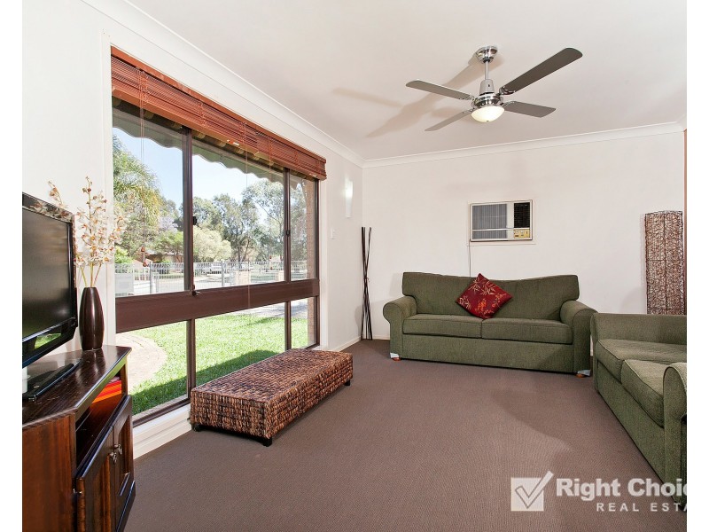 18 Bloodwood Place, Albion Park Rail NSW 2527