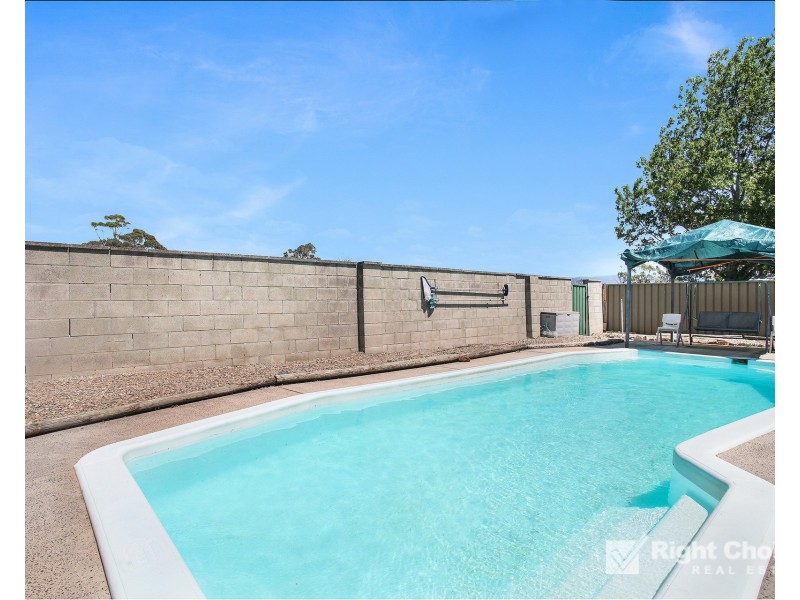 51 Goolagong Circuit, Mount Warrigal NSW 2528