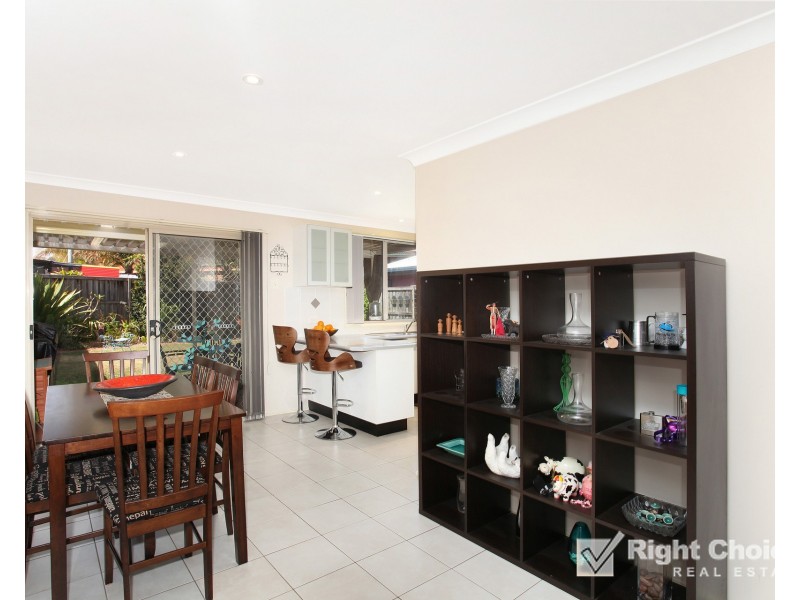 2/4 Burdekin Drive, Albion Park NSW 2527