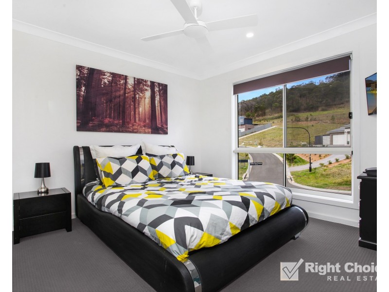 3/2 Whistlers Run, Albion Park NSW 2527