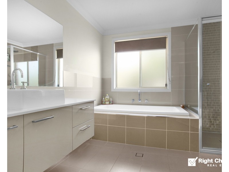 9 Augusta Parkway, Shell Cove NSW 2529