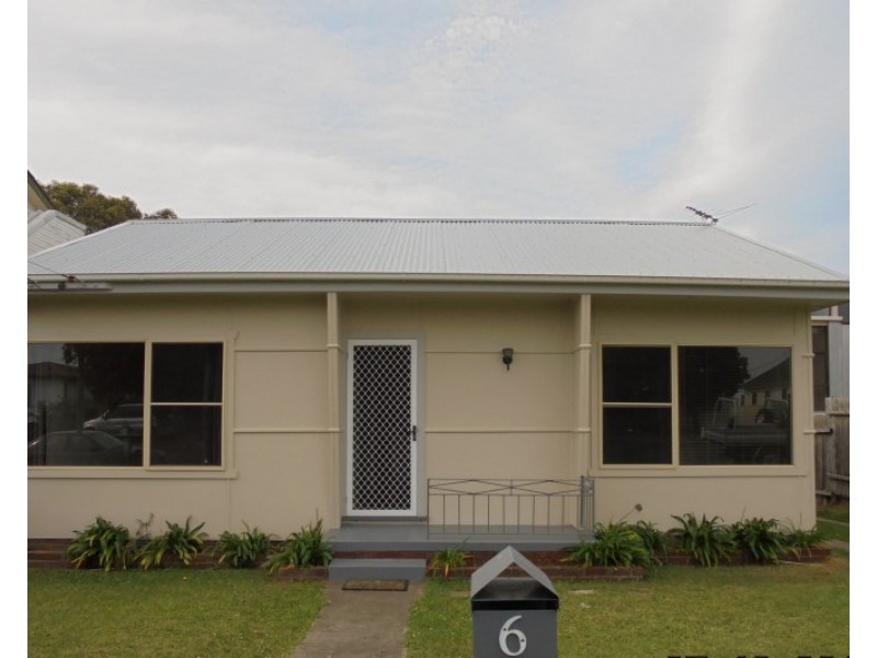 6 William Avenue, Warilla NSW 2528