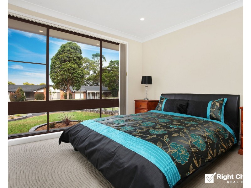 8 Charlotte Crescent, Albion Park NSW 2527
