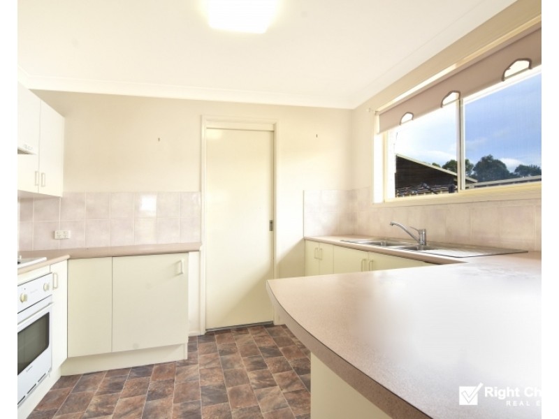 1/84 Jarrah Way, Albion Park Rail NSW 2527