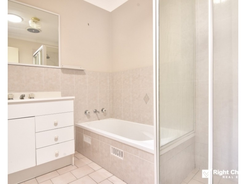 1/84 Jarrah Way, Albion Park Rail NSW 2527