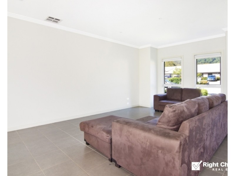 105 Daintree Drive, Albion Park NSW 2527