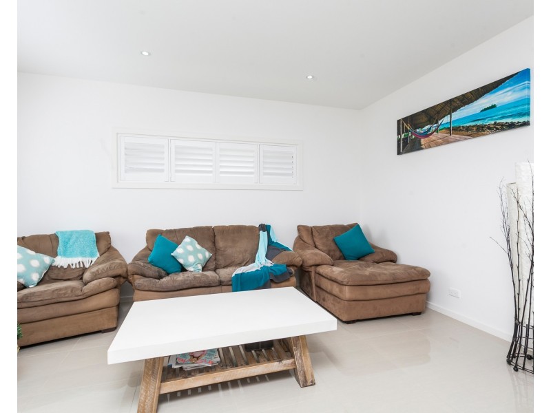 14 Pine Valley Place, Shell Cove NSW 2529