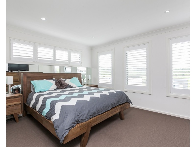 14 Pine Valley Place, Shell Cove NSW 2529