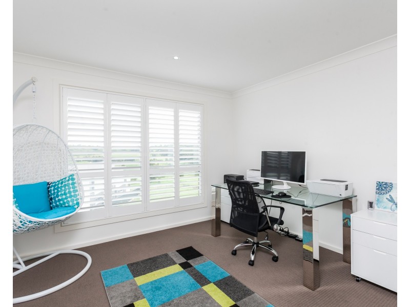 14 Pine Valley Place, Shell Cove NSW 2529