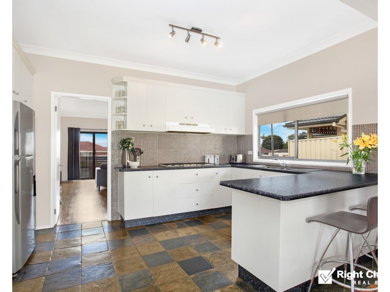 105 Parkes Street, Oak Flats NSW 2529