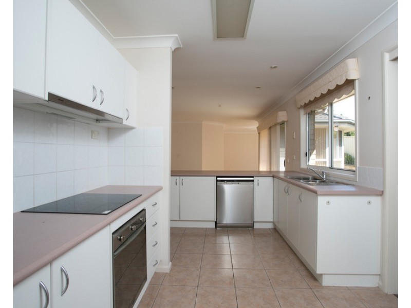 14 Hartog Circuit, Shell Cove NSW 2529