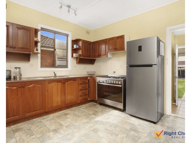 10 Woodford Avenue, Warilla NSW 2528