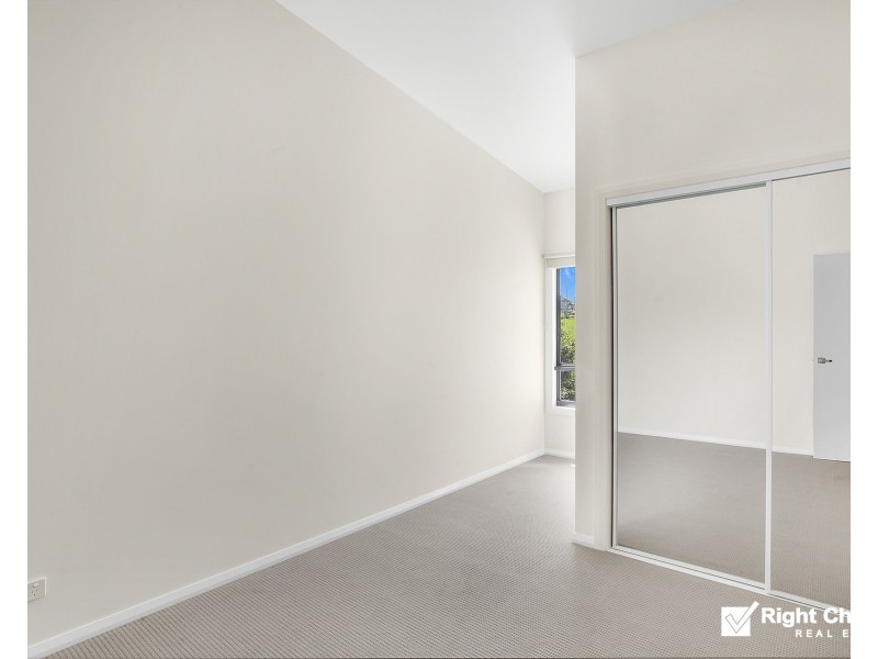 4/1-3 Hingston Close, Lake Heights NSW 2502