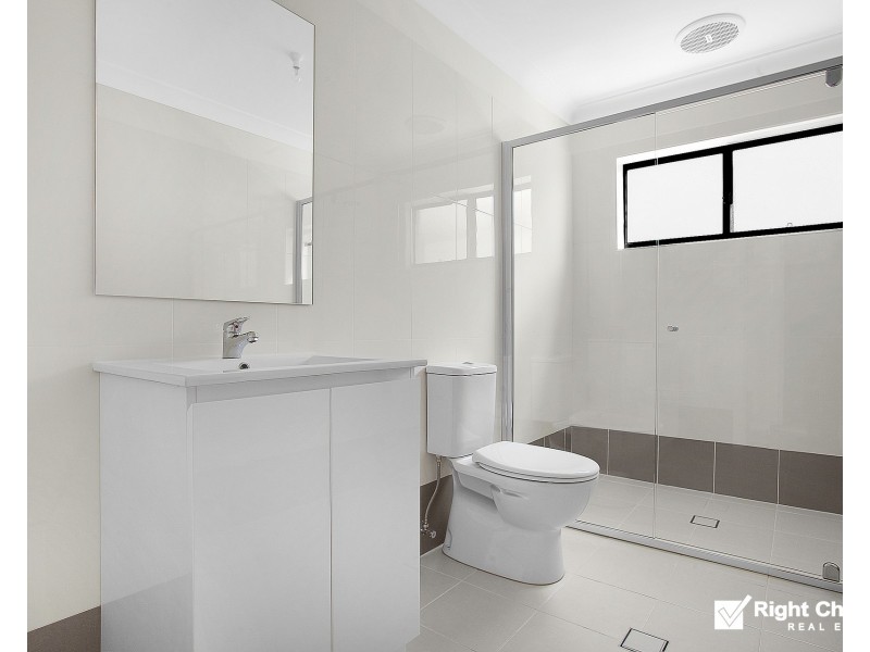 4/1-3 Hingston Close, Lake Heights NSW 2502