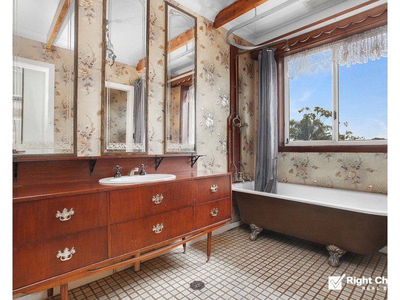 237 Princes Highway, Albion Park Rail NSW 2527