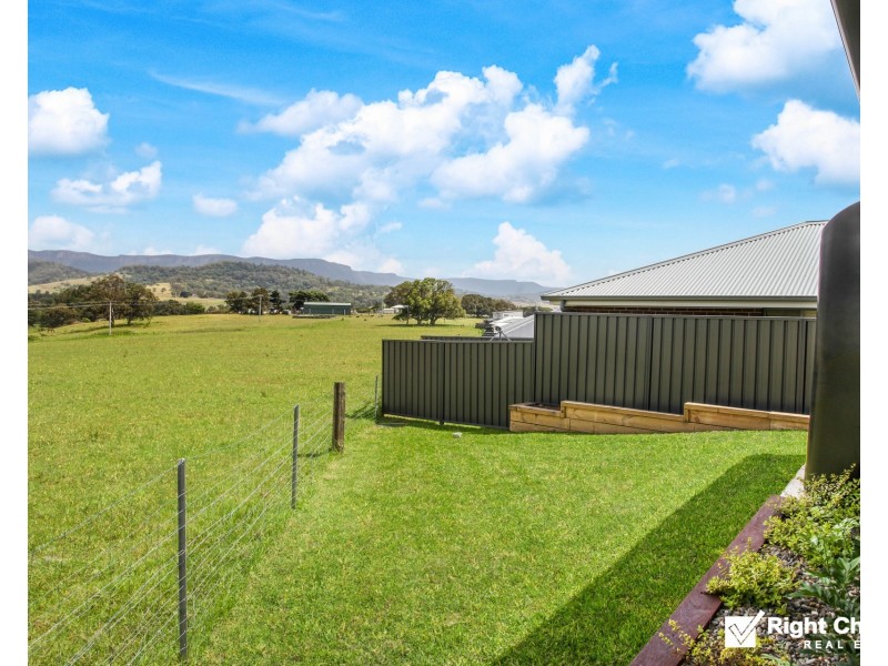 78 Yellow Rock Road, Tullimbar NSW 2527