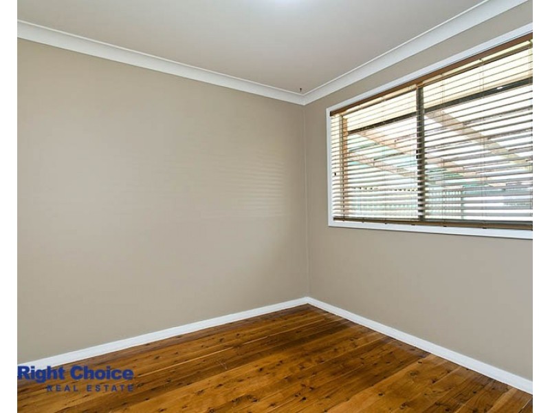 6 Griffiths Street, Oak Flats NSW 2529