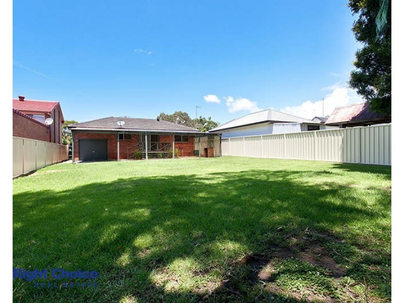 6 Griffiths Street, Oak Flats NSW 2529