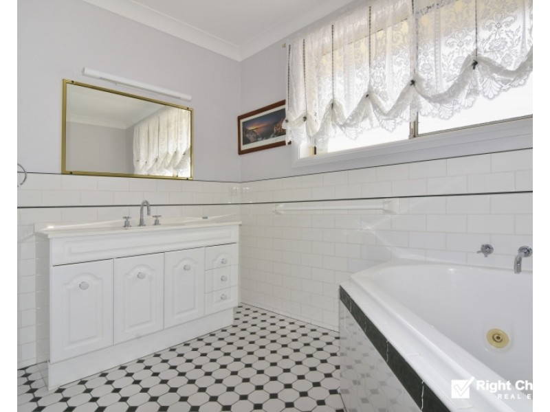 1/225 Princes Highway, Albion Park Rail NSW 2527