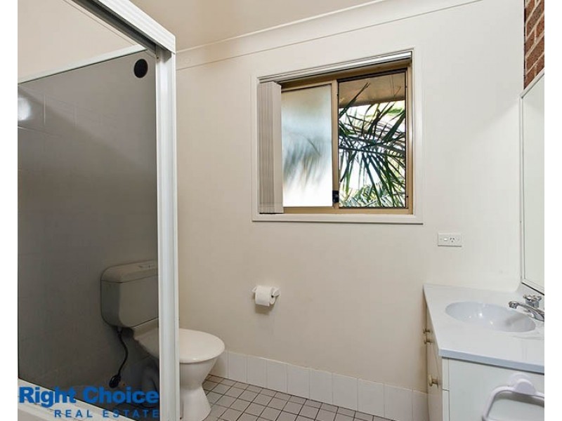 2/15 Jindabyne Road, Flinders NSW 2529