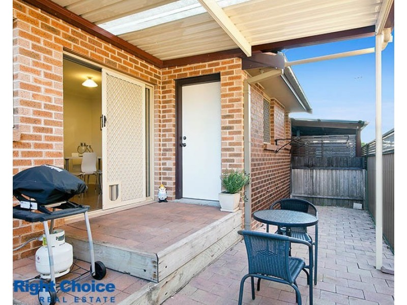 2/15 Jindabyne Road, Flinders NSW 2529