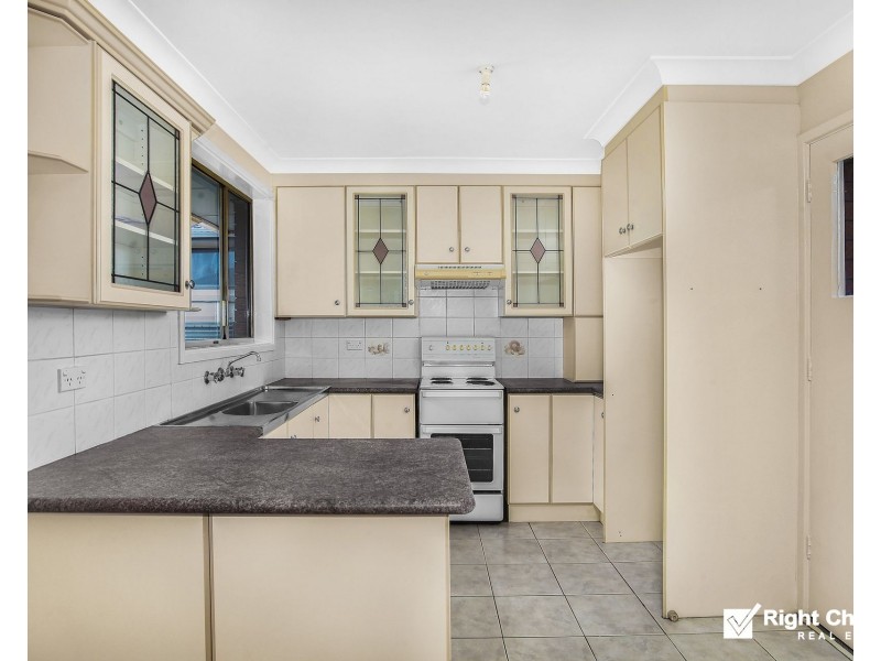 83 Barton Street, Oak Flats NSW 2529