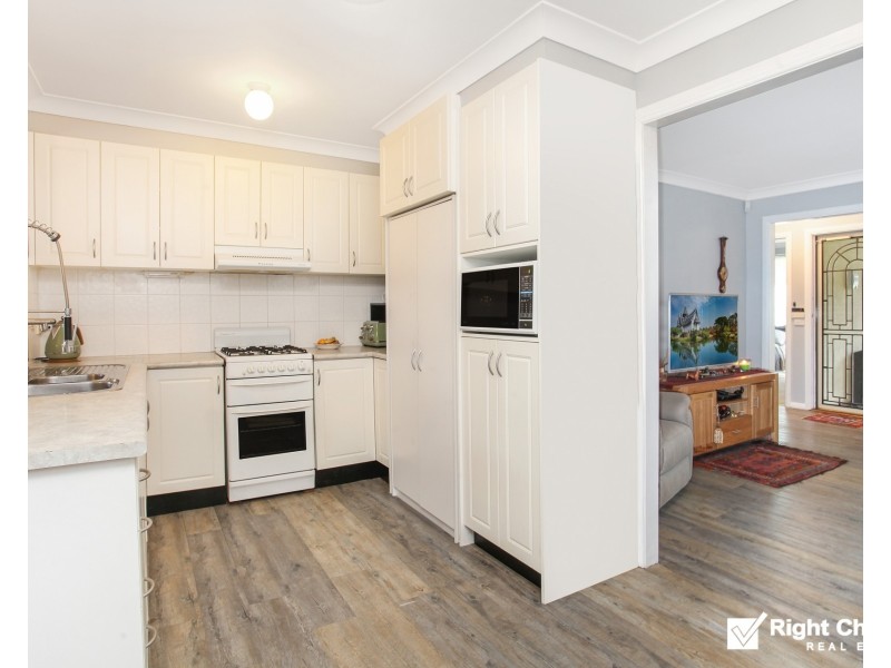 38 Polock Crescent, Albion Park NSW 2527