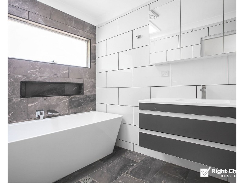 9 Henricks Parade, Mount Warrigal NSW 2528