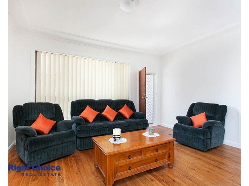 70 Parkes Street, Oak Flats NSW 2529