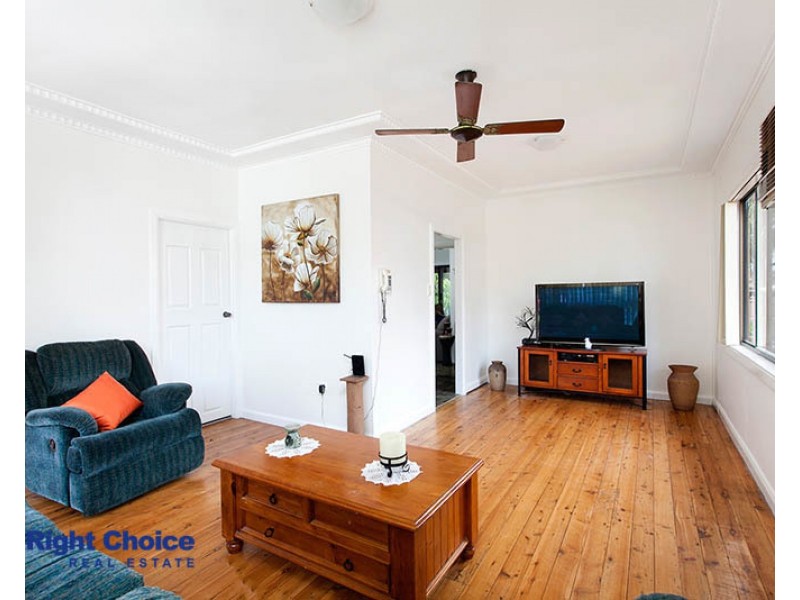 70 Parkes Street, Oak Flats NSW 2529