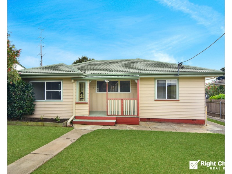 9 Beaton Street, Lake Illawarra NSW 2528