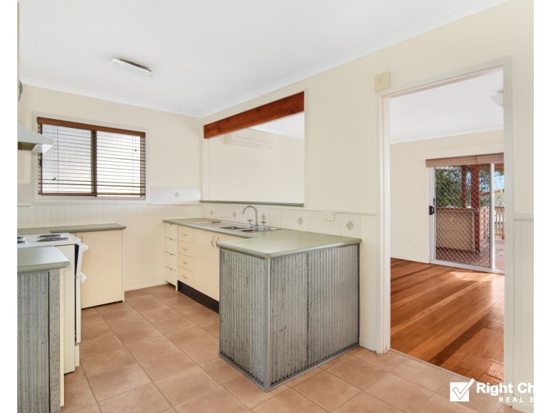 9 Beaton Street, Lake Illawarra NSW 2528