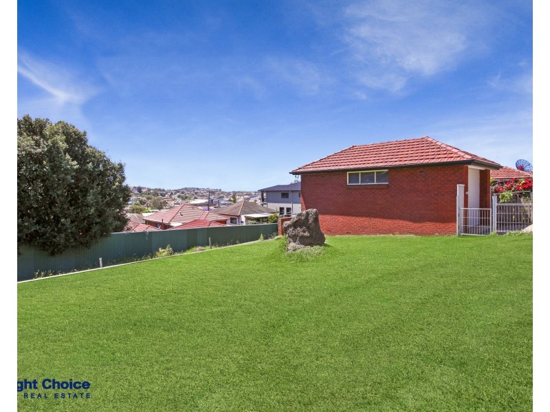 17 Second Avenue, Warrawong NSW 2502