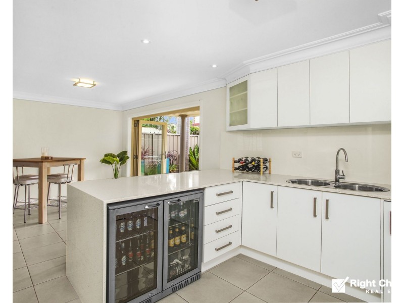 2/38 Pur Pur Avenue, Lake Illawarra NSW 2528