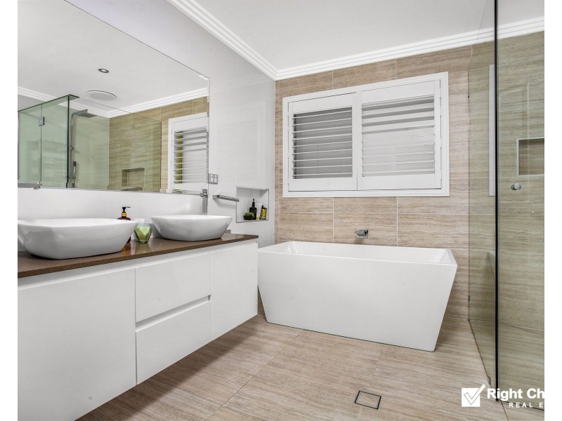 2/38 Pur Pur Avenue, Lake Illawarra NSW 2528