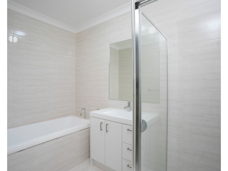 27b Wollingurry Street, Haywards Bay NSW 2530