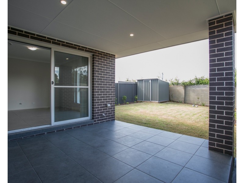 27b Wollingurry Street, Haywards Bay NSW 2530