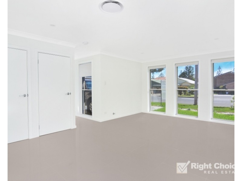 1/19-21 Pur Pur Avenue, Lake Illawarra NSW 2528