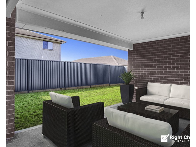 32 Bartlett Crescent, Calderwood NSW 2527